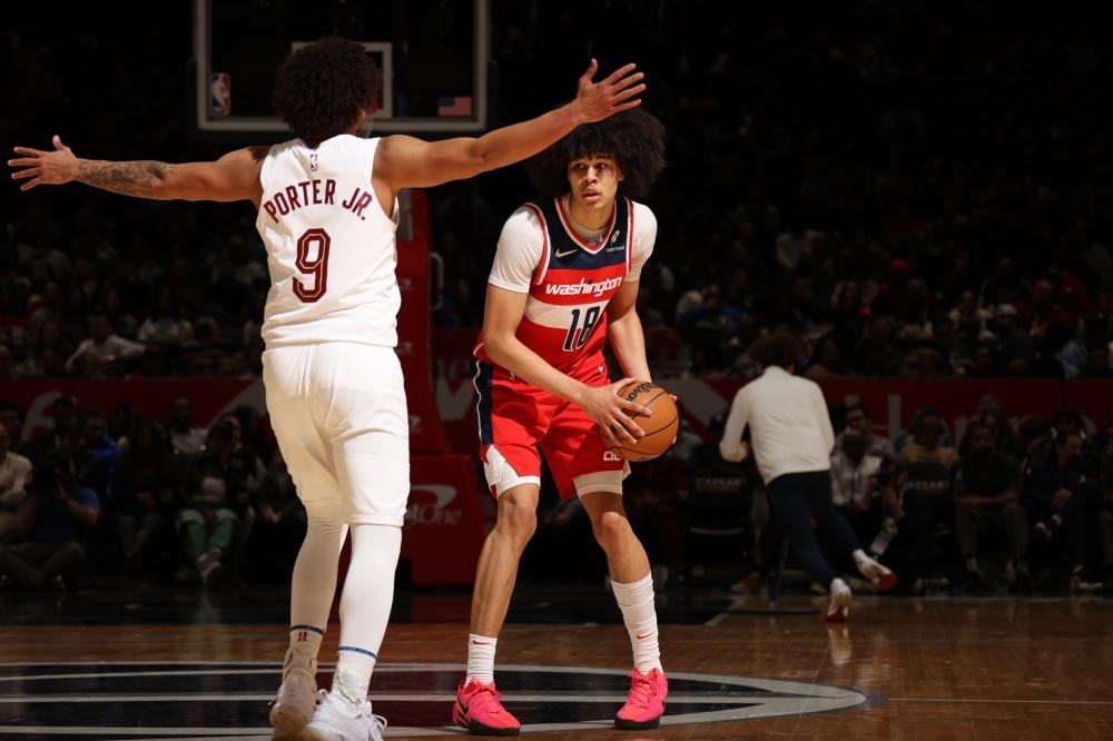 而他的声音 而他的声音