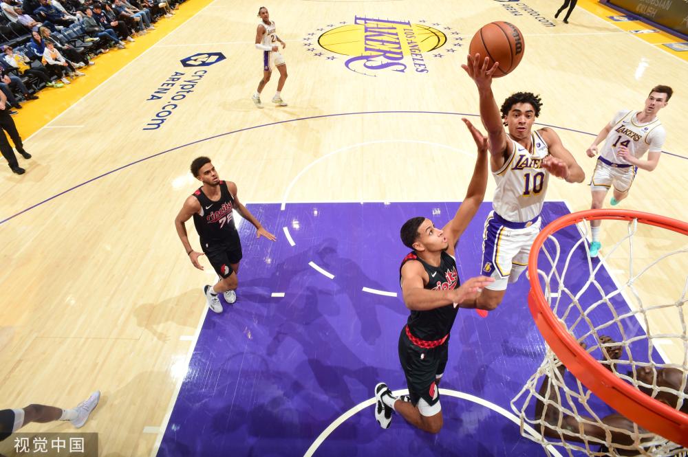 越的球技闻 越的球技闻