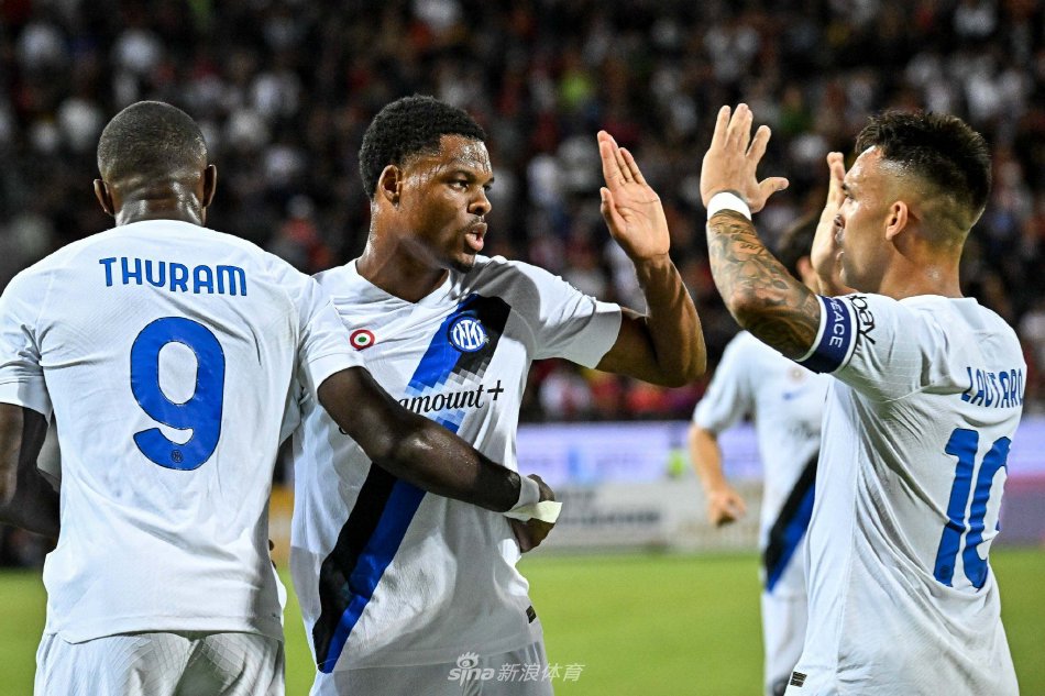 足球产业 足球产业