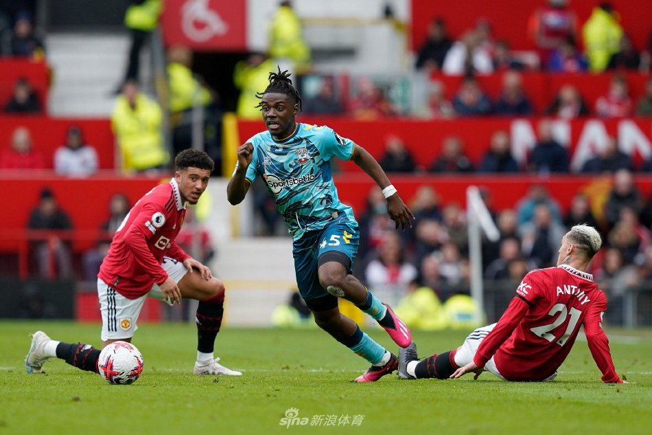 内维尔通过 内维尔通过